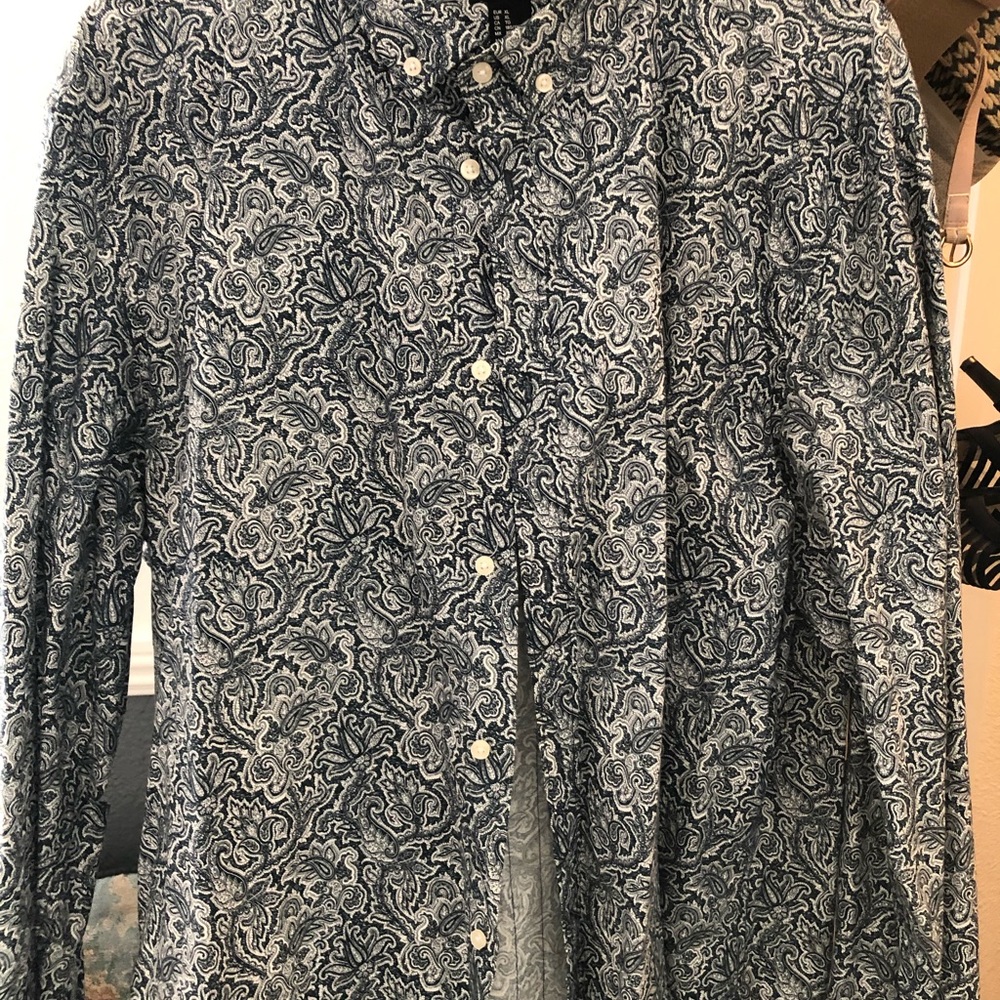 H&M Long-Sleeve Shirt Size XL